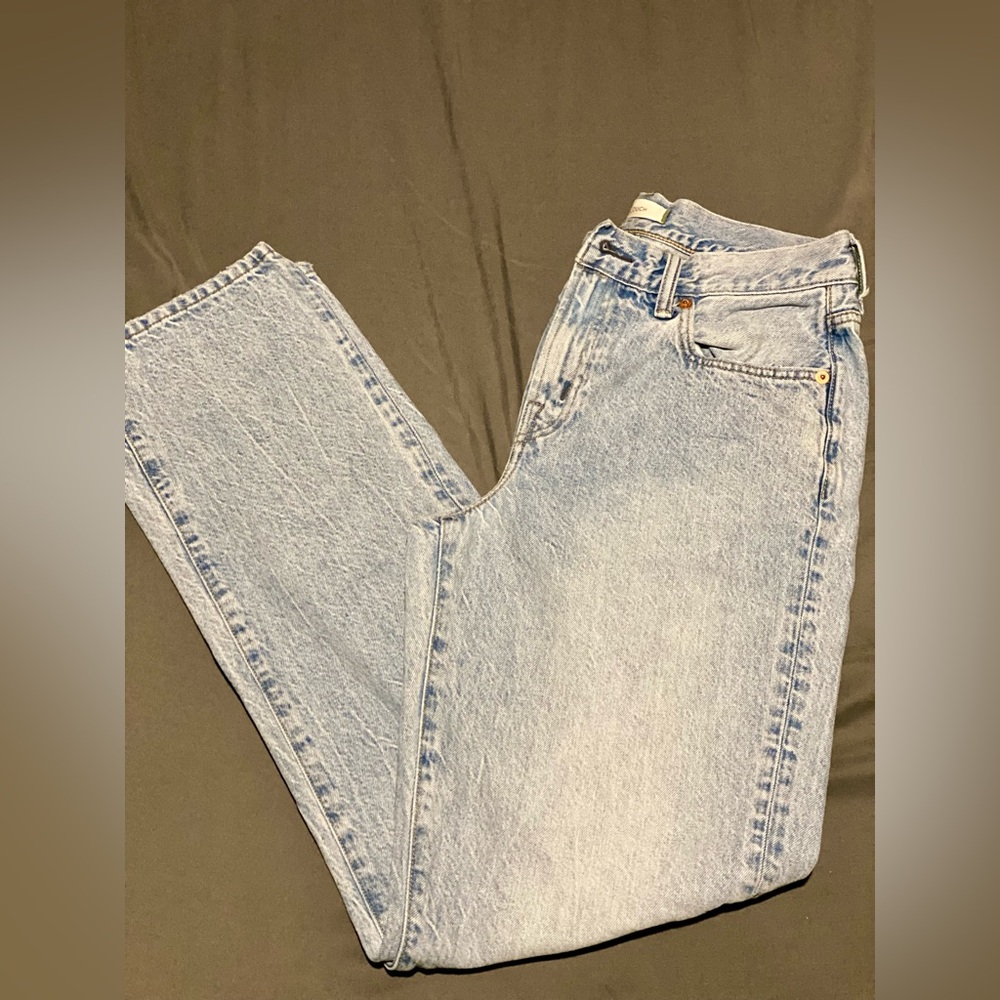 American Eagle AE77 High Waisted Slouch Jeans